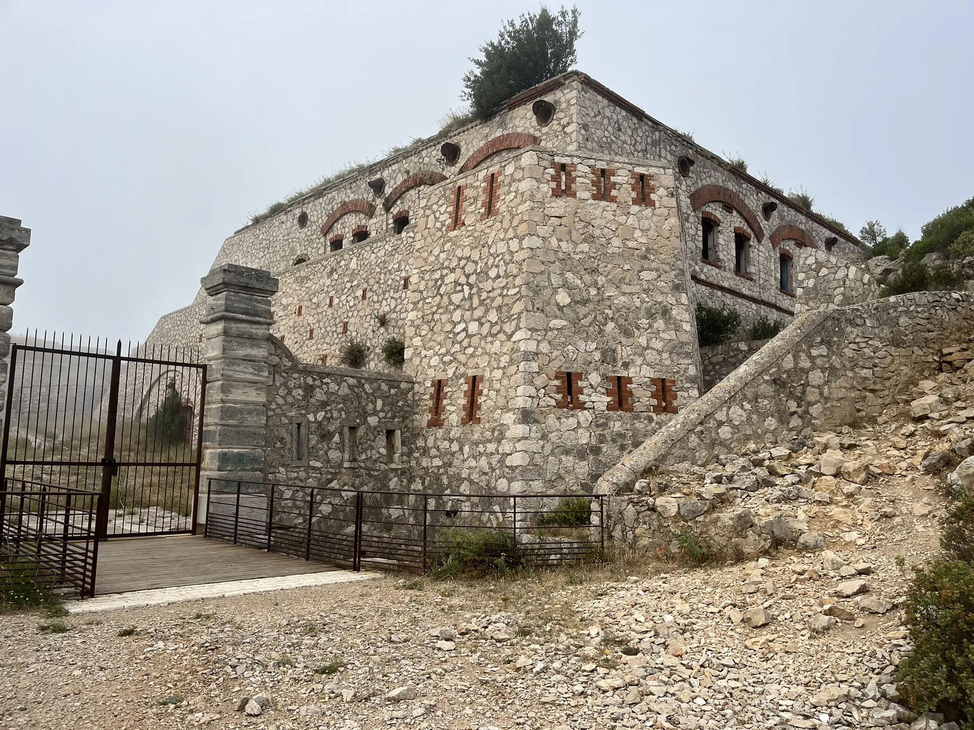 Haut niolon , fort de niolon , vigie ensues — photo 4